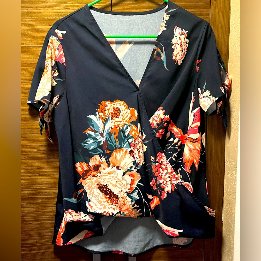 Women’s medium, floral print V-neck, drape wrap blouse